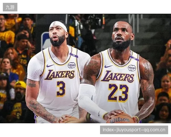 戴维斯内线终结屡屡得手,湖人牢牢把握局势